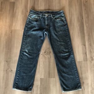 Mens Levi jeans. Straight fit. 33x30. Navy blue.